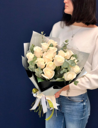 Buchet din Trandafiri Albi