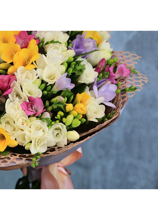 Buchet 51 Frezii Multicolore