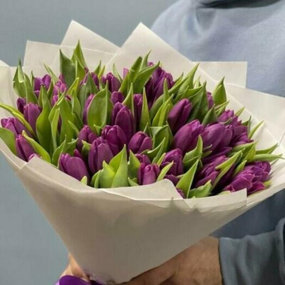 Buchet Deosebit cu 35 Lalele Mov – Flori Proaspete
