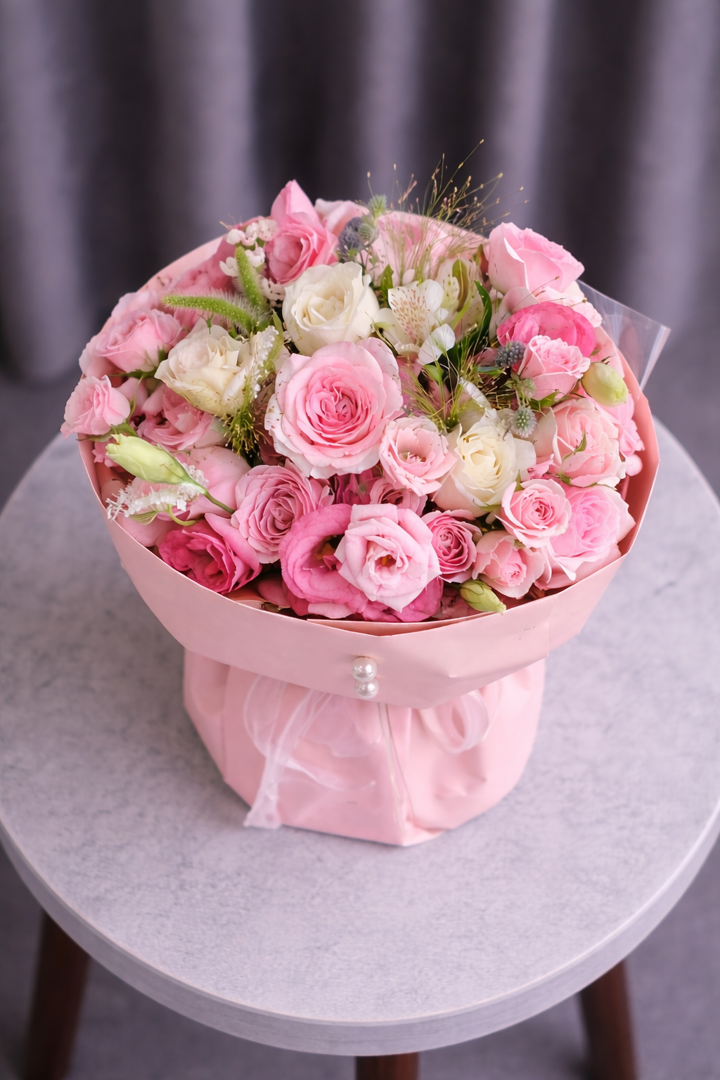 Buchet Trandafiri Roz și Lisianthus