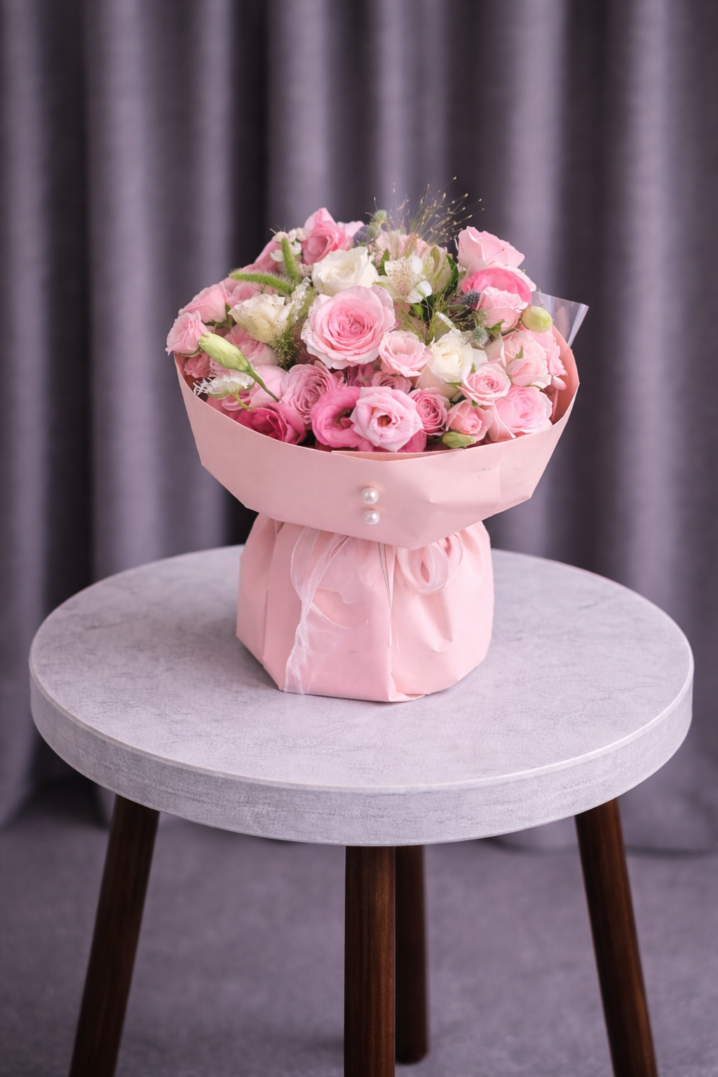 Buchet Trandafiri Roz și Lisianthus