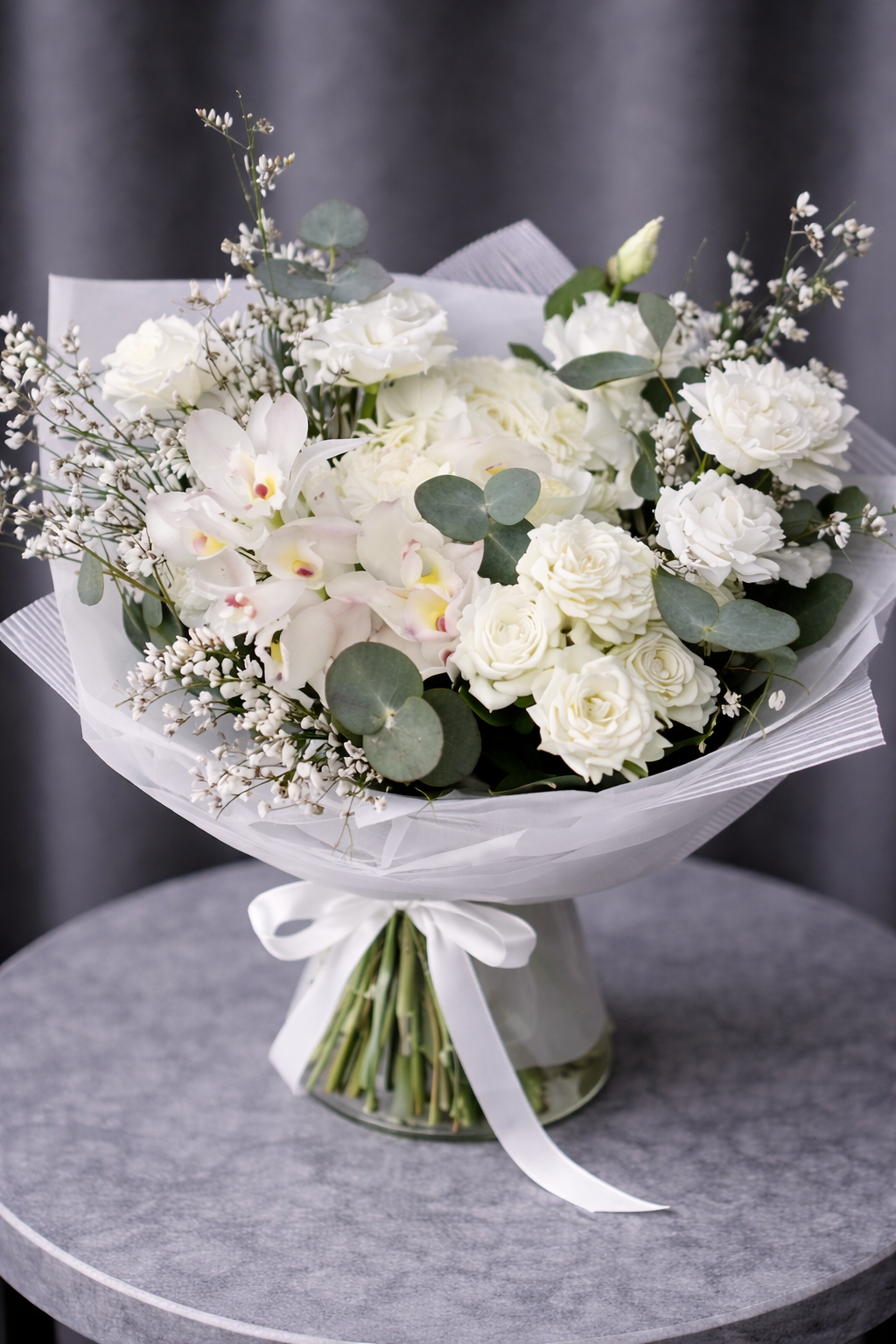 Buchetul Premium cu Trandafiri Albi și Orhidee